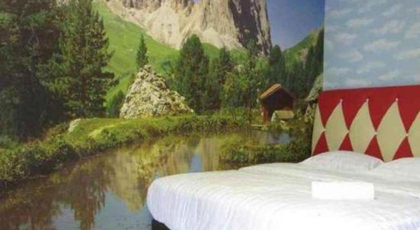ספאנג Hotel Zamburger Enstek מראה חיצוני תמונה